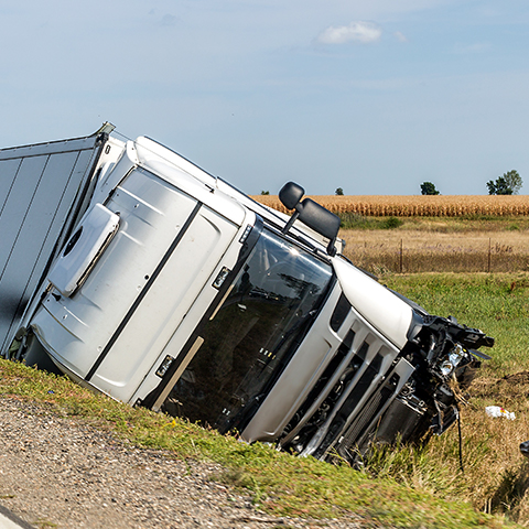 How to Navigate the Legal Maze Following a Truck Accident: Expert Advice You Need